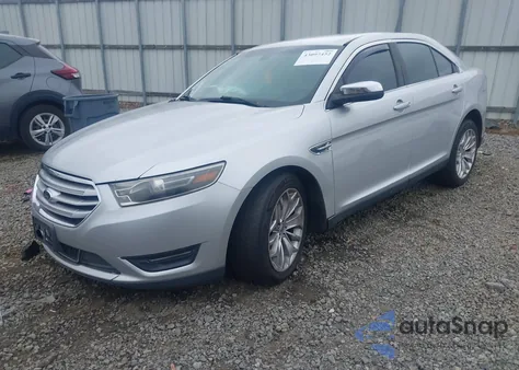 2015 Ford Taurus Limited z USA, uszkodzony, nr VIN 1FAHP2F83FG108691